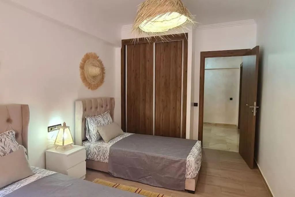 Appartement 2 Chambres Vue Piscine A Gueliz En Face La Gare De Train Marrakech Marakéš